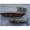 Image 1 : MOTHER OF PEARL SHELL FISH SMALL CHINA BOAT AND WOOD CANOE