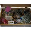Image 2 : VINTAGE WOOD DRESSER BOX AND BAG OF ESTATE WATCHES