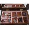 Image 2 : JEWELLRY BOX WITH CONTENTS