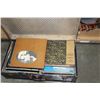 Image 2 : TRUNK FULL OF RECORDS