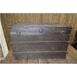 Vintage Trunk
