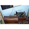 Image 1 : Vintage Singer Sewing Machine