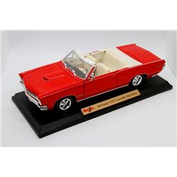 1965 Pontiac GTO Convertible Hurst Edition 1:18 scale