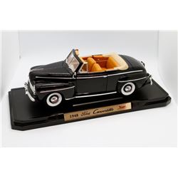 1948 Ford Convertible Road Signature Deluxe Edition 1:18 scale