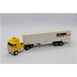 Ryder Semi w/ trailer Ertl 1:64 scale Has Box