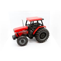 Case IH 5250 Maxxum 50000th Edition Has Box