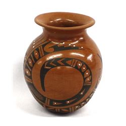 Mata Ortiz Pottery Jar by Miguel Bugarini