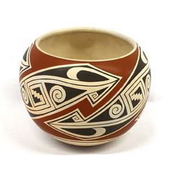 Mata Ortiz Polychrome Jar by Villalba & Veronica