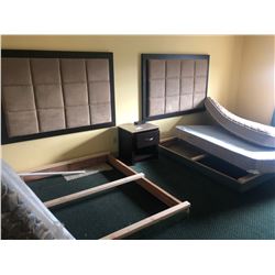 ROOM 349 INC.: 2QB, D, ST, RT, NS, 2HB