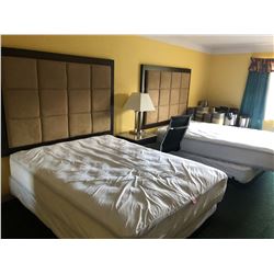 ROOM 221 INC: 2HB, D, ST, NS, RT, 3SC, 2TL, FL, MF,OC