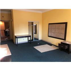 ROOM 218 INC: 2HB, D, ST, RT, NS, MF