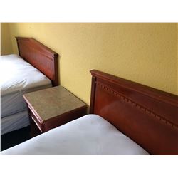 ROOM 216 INC: 2HB, NS, D, A, RT, BF, MF