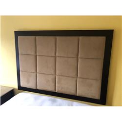 ROOM 215 INC: 2HB, NS, D, ST, RT, MF