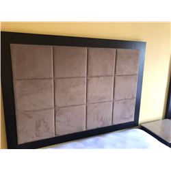 ROOM 214 INC: 2HB, D, A, NS, RT, MF