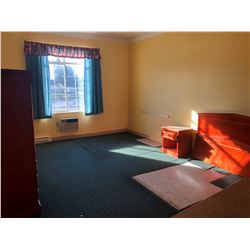 ROOM 202 INC: 2HB, NS, D, A, RT, MF