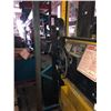 Image 2 : Crown Forklift 170" 24v