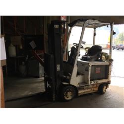 CATERPILLAR 30 MODEL 2EC15 ELECTRIC FORKLIFT, WITH CHARGER, HOURS UNKOWN, 3000 LB CAPACITY, SIDE SHI