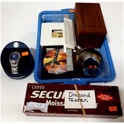 BOX LOT OF MISCELLANEOUS ITEMS