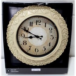 HOMETRENDS WALL CLOCK