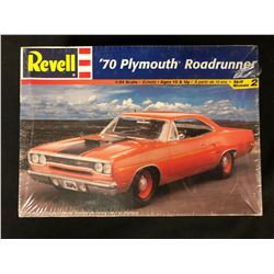 REVELL 1:24 SCALE '70 PLYMOUTH UNASSEMBLED MODEL KIT (SEALED)