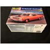 Image 2 : REVELL 1:24 SCALE '70 PLYMOUTH UNASSEMBLED MODEL KIT (SEALED)
