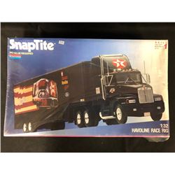 MONOGRAM 1:32 SCALE HAVOLINE RACE RIG SNAPTITE UNASSEMBLED MODEL KIT