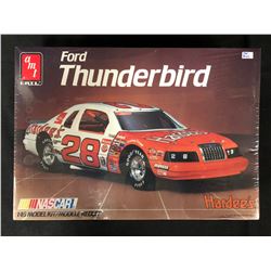 AMT/ERTL 1:15 NASCAR FORD THUNDERBIRD UNASSEMBLED MODEL KIT