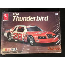 AMT/ERTL 1:15 NASCAR FORD THUNDERBIRD UNASSEMBLED MODEL KIT