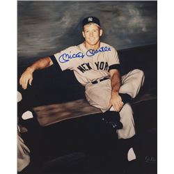 MICKEY MANTLE SIGNED 8" X 10" COLOR PHOTO (JSA LOA)