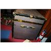 Image 2 : STEAMER TRUNK W/METAL BOTTOM