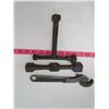 Image 1 : 3 ANTIQUE MULTI TOOLS 2 - IH, 1 GANZ STAHL