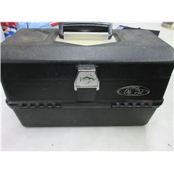 Vintage Bass Old Pal Tackle Box PF-4000 with some contents