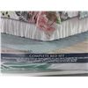 Image 2 : New Twin 6 piece Comforter Complete Bed Set  / Tropical Hummingbird