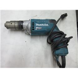 Makita 2500 Deck Screw Gun / Excellent working condition