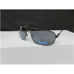 New Foster Grant Sunglasses 100% max block