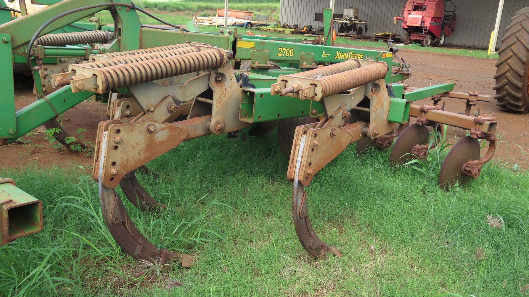 John Deere 2700 Mulch Ripper