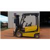 Image 2 : Yale Electric Forklift w/Full Rotation Dumping Feature 