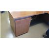 Image 16 : U-Shape 4-Piece Desk Ensemble w/Chair (6' x 3', 7'11" x 2', 4' x 1'11, shelving 8'x1'4x4'4)