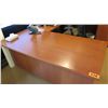 Image 2 : U-Shape 4-Piece Desk Ensemble w/Chair (contents of desk not included). U-Shape 4-Piece Desk Ensemble