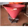 Image 1 : Farm Star Spreader