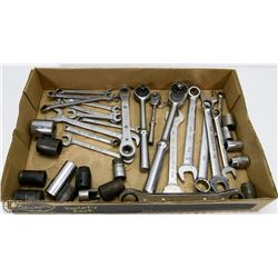 LARGE ESTATE FLAT OF MAC & GREY TOOLS INCLUDES