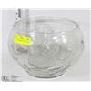 Image 1 : GLASS PUNCHBOWL WITH 8 GLASSES