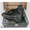 Image 1 : PAIR OF MAGNUM BOOTS SIZE 7.5
