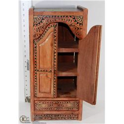 SMALL DECORATIVE DISPLAY SHELF