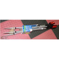 LOT OF 4 SAFETY MARKERS (EXTENDS TO 60")