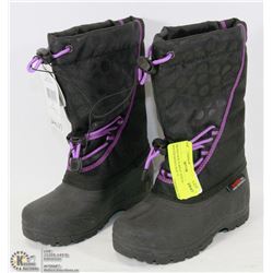 BRAND NEW PURPLE AND BLACK WINTER BOOTS SIZE 11