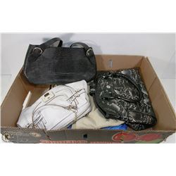 4 PURSES INCL REPLICA SNAKE SKIN & WHITE GUESS