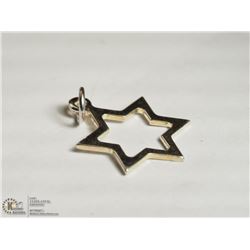 25) STERLING SILVER START PENDANT