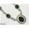 Image 1 : 39) AUSTRALIAN CRYSTAL FASHION NECKLACE
