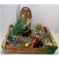 BOX OF ASSORTED GLASS INCL VASES & CANDLE HOLDERS